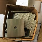 सानुकूलित सुपर डुप्लेक्स एस 32205 (एफ 60) स्टेनलेस स्टील स्क्वेअर प्लेट वॉशर / फास्टनर